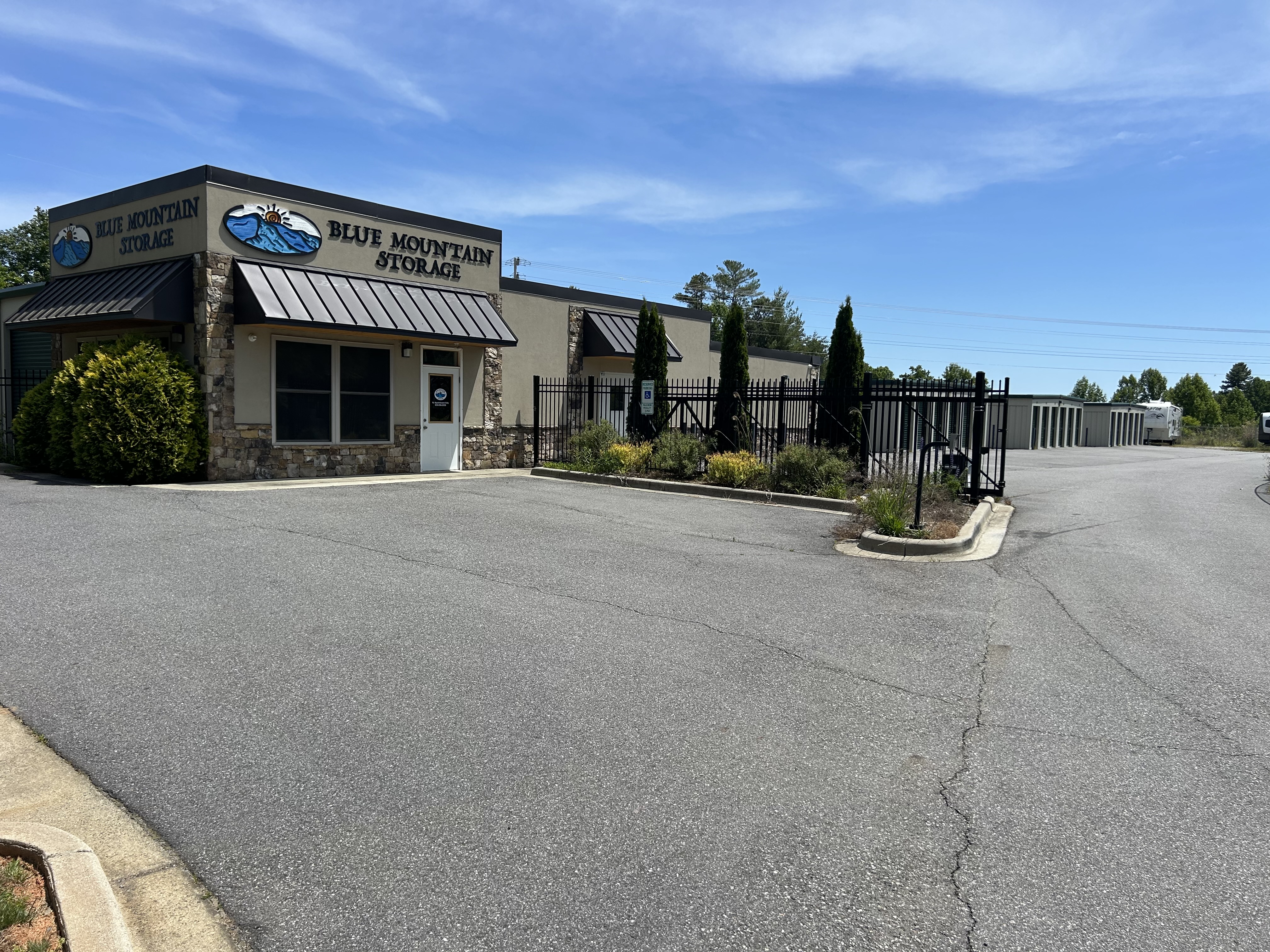 Blue Mountain Storage - Mars Hill, Marshall, Hwy 213, Weaverville and Garrison.